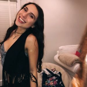 Meet your Posher, Natalie